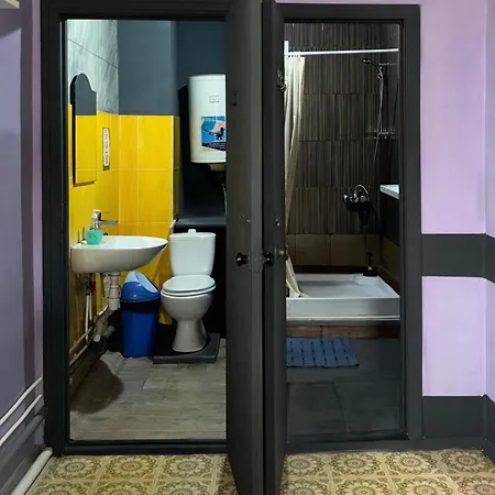 Chisinau Hostel Albergue *